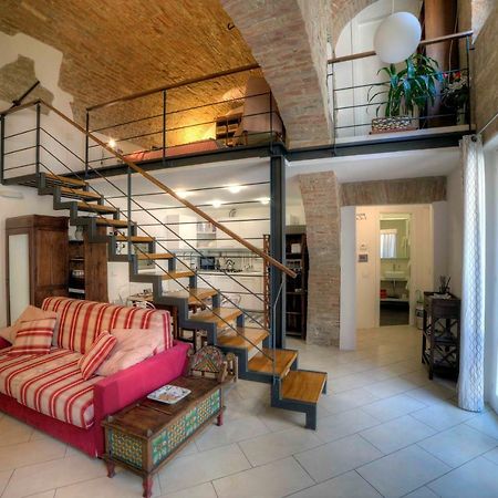 Stilnuovo Charming Apartment In Siena'S Historic Center, Very Close To Piazza Del Campo Экстерьер фото